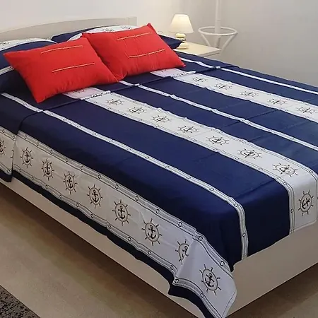 Presidential - Central Royal Palace - Old Town Apartman *